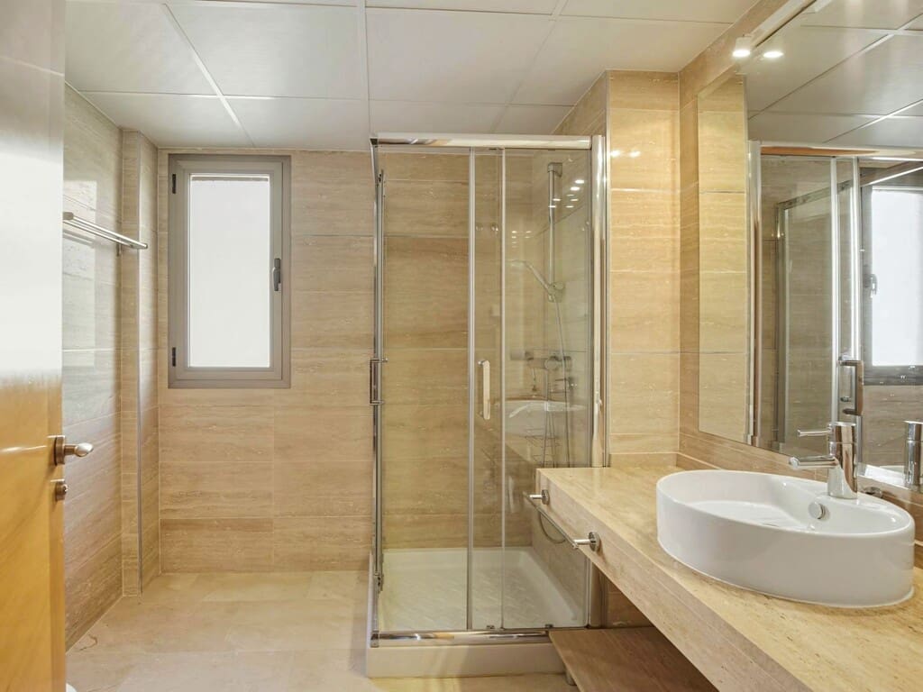 2 Zimmer Penthouse zu verkaufen in Benahavis mit Pool Garage - 630.000 € (Ref: 9949292)