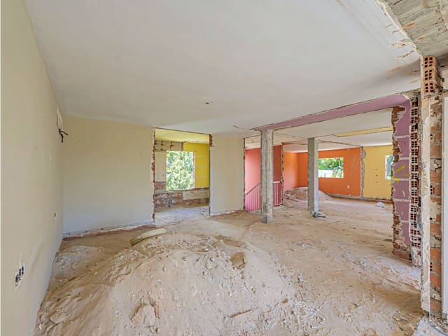 4 Zimmer Villa zu verkaufen in Marbella mit Pool Garage - 1.325.000 € (Ref: 9949293)
