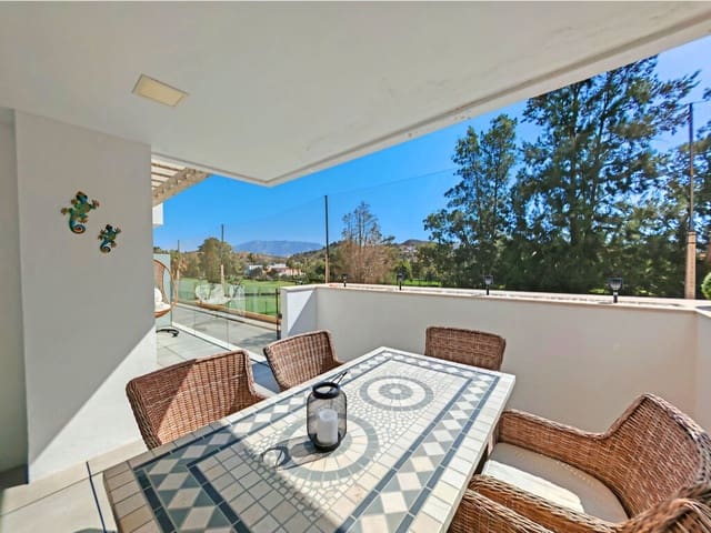 3 soveværelse Lejlighed til salg i La Cala de Mijas, Mijas med swimmingpool garage - € 615.000 (Ref: 9952002)
