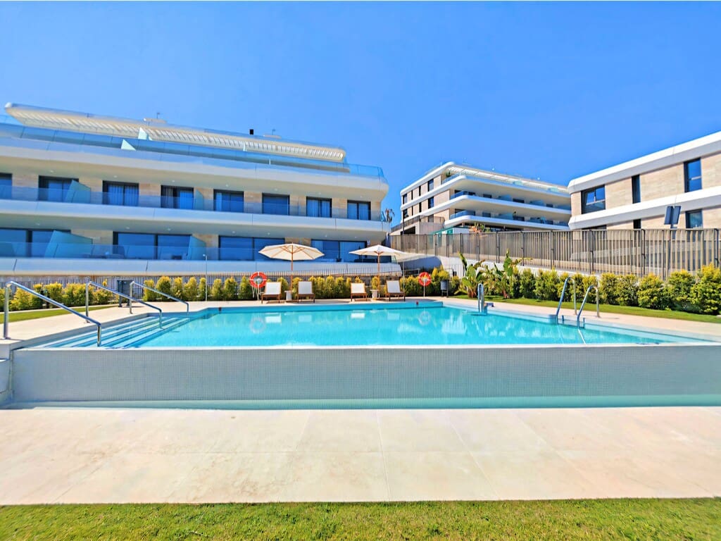 3 slaapkamer Appartement te koop in New Golden Mile met zwembad garage - € 1.080.000 (Ref: 9953804)
