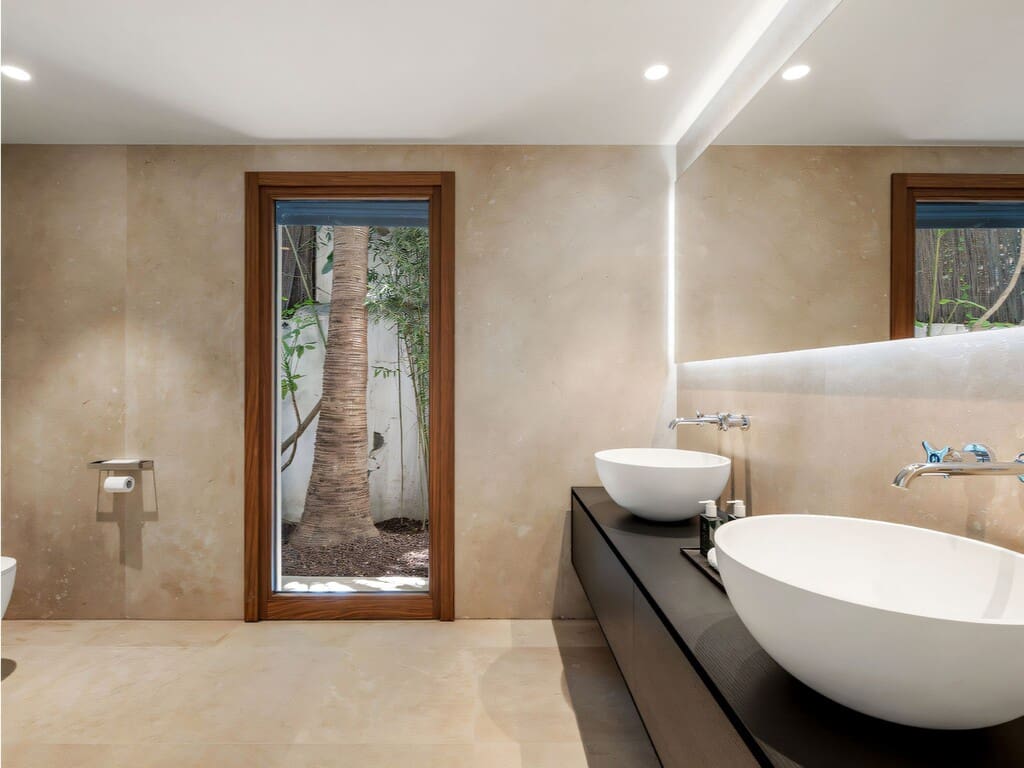 4 quarto Moradia para venda em Nueva Andalucia com piscina garagem - 4 995 000 € (Ref: 9954802)