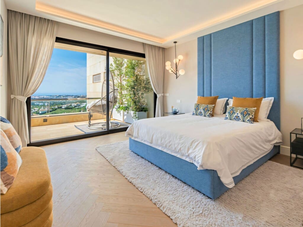 5 soverom Penthouse til salgs i Nueva Andalucia med svømmebasseng garasje - € 6 900 000 (Ref: 9954803)