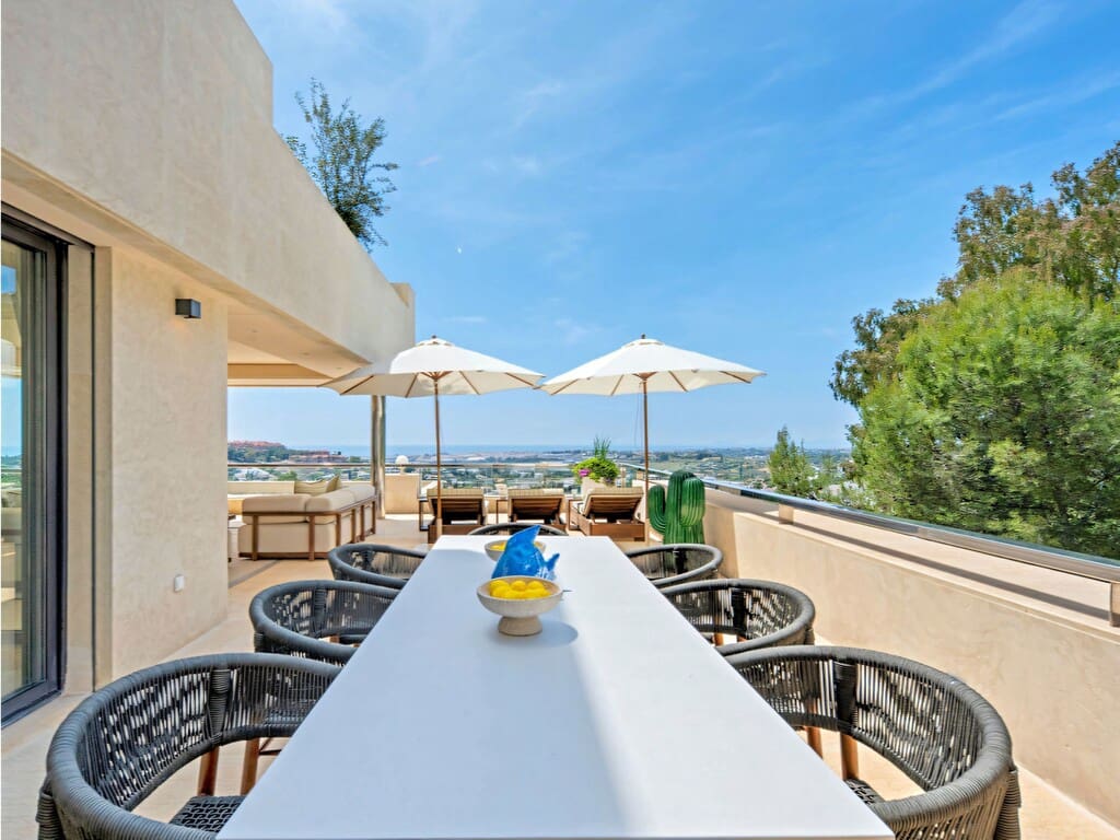 5 soverom Penthouse til salgs i Nueva Andalucia med svømmebasseng garasje - € 6 900 000 (Ref: 9954803)