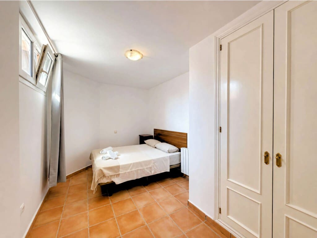 Chalet de 7 habitaciones en Marbella en venta con piscina garaje - 1.695.000 € (Ref: 9955673)
