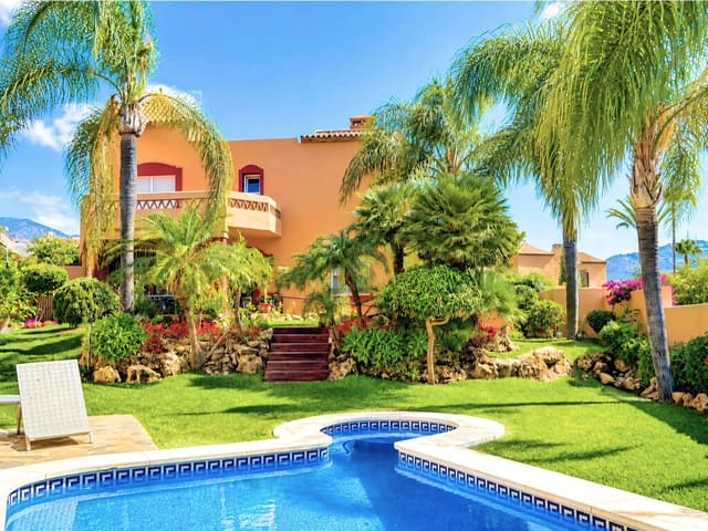 7 bedroom Villa for sale in Marbella with pool garage - € 2,195,000 (Ref: 9955673)