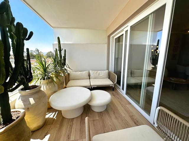 3 sypialnia Apartament na sprzedaż w Nueva Andalucia, Marbella z basenem garażem - 515 000 € (Ref: 9959315)