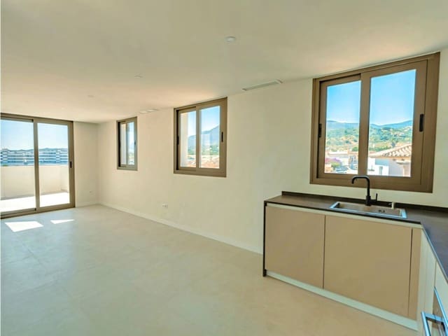2 slaapkamer Penthouse te koop in Estepona met zwembad garage - € 495.000 (Ref: 9962222)