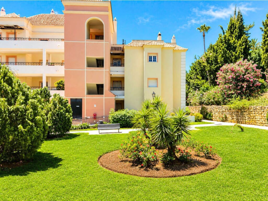 3 camera da letto Appartamento in vendita in Nueva Andalucia con piscina garage - 575.000 € (Rif: 9964788)