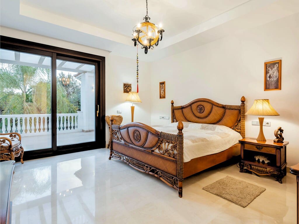 7 soverom Villa til salgs i San Pedro de Alcantara med svømmebasseng garasje - € 4 750 000 (Ref: 9966242)