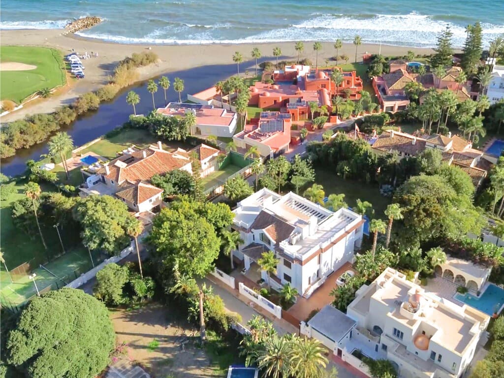 7 soverom Villa til salgs i San Pedro de Alcantara med svømmebasseng garasje - € 4 750 000 (Ref: 9966242)