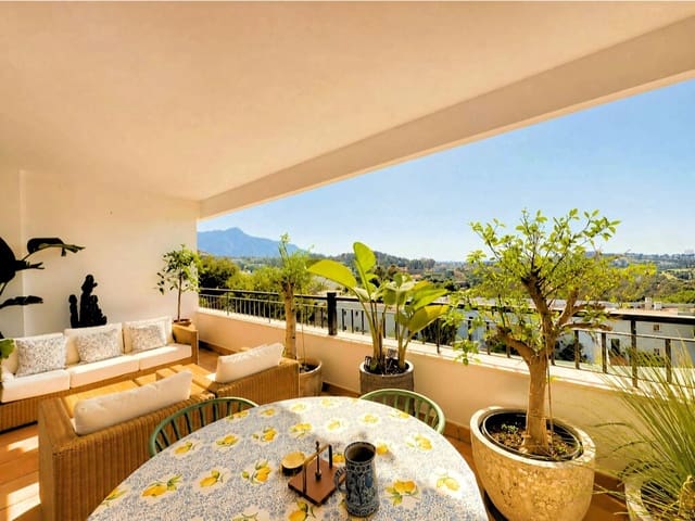 2 soverom Leilighet til salgs i La Quinta, Benahavís med svømmebasseng garasje - € 595 000 (Ref: 9967255)