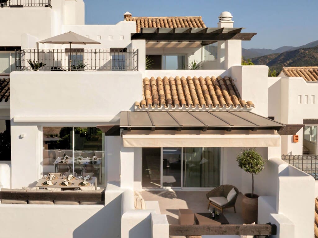 Ático de 3 habitaciones en Benahavís en venta con piscina garaje - 1.650.000 € (Ref: 9967256)