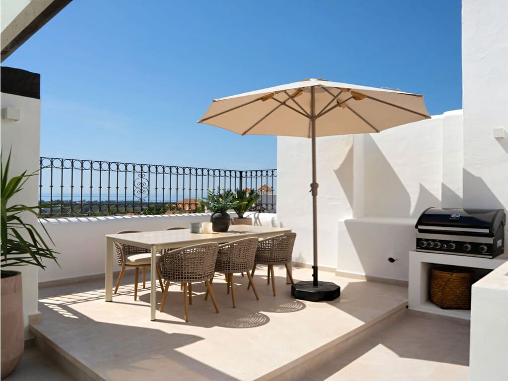 Ático de 3 habitaciones en Benahavís en venta con piscina garaje - 1.650.000 € (Ref: 9967256)