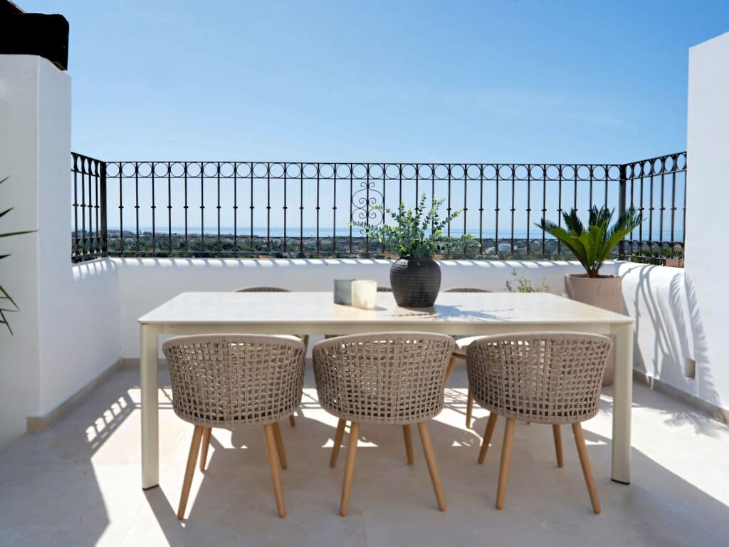Ático de 3 habitaciones en Benahavís en venta con piscina garaje - 1.650.000 € (Ref: 9967256)