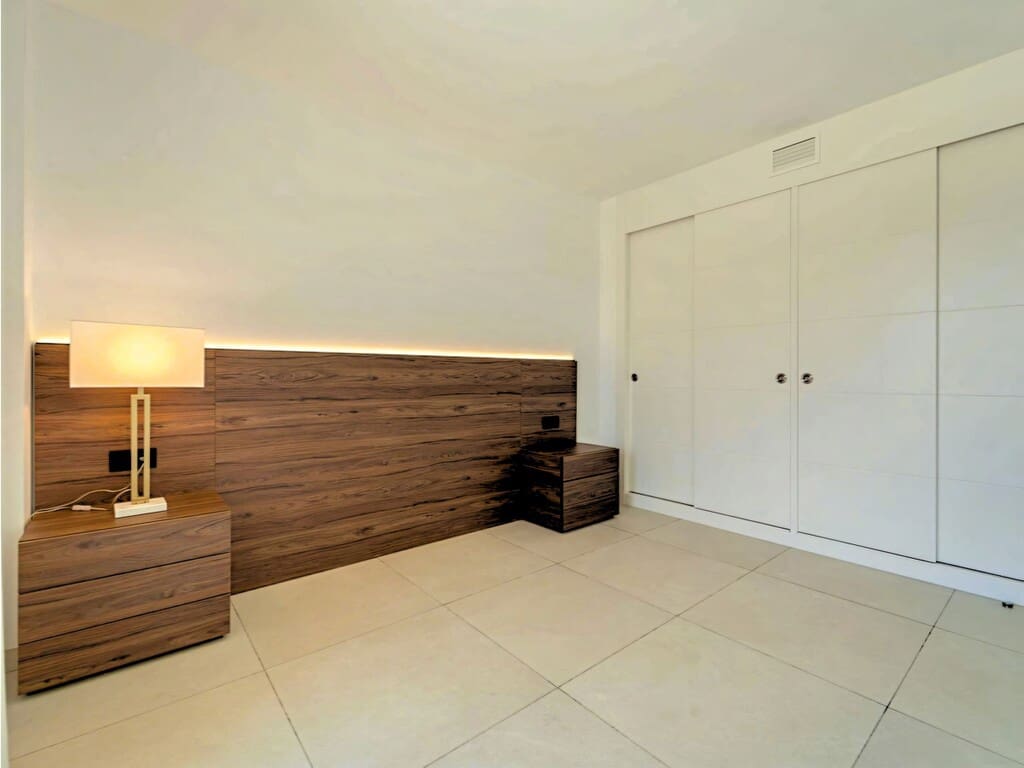 3 bedroom Apartment for sale in Elviria with pool garage - € 1,250,000 (Ref: 9969282)