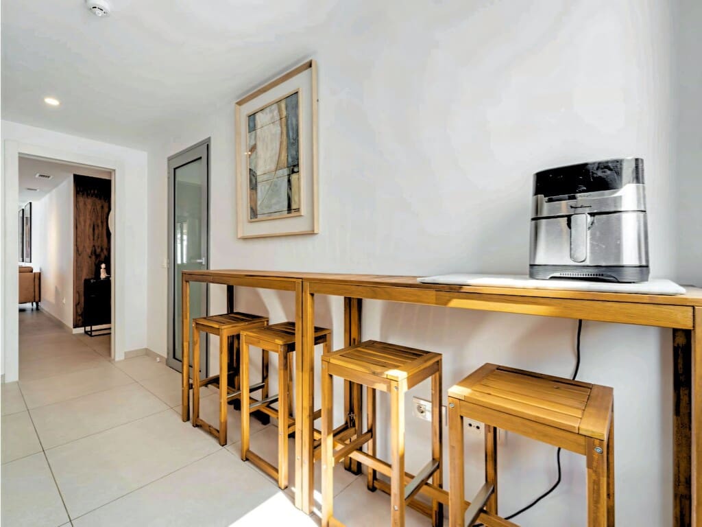 3 bedroom Apartment for sale in Elviria with pool garage - € 1,250,000 (Ref: 9969282)