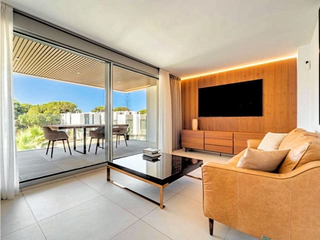 3 sovrum Lägenhet till salu i Elviria, Marbella med pool garage - 1 250 000 € (Ref: 9969282)