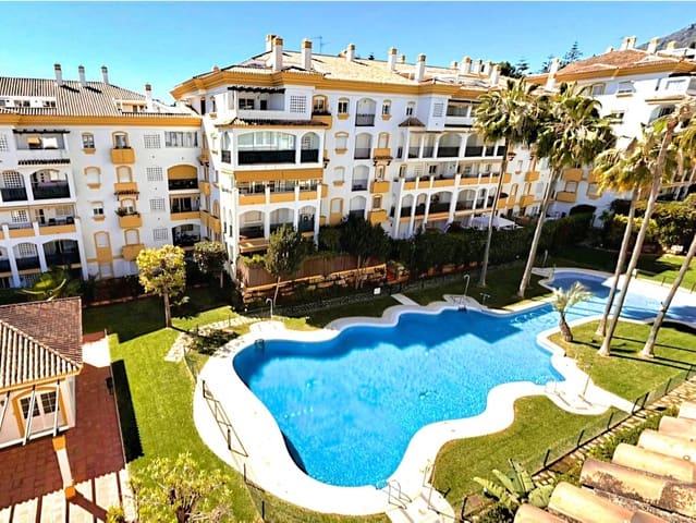 4 soverom Penthouse til salgs i Golden Mile, Marbella med svømmebasseng garasje - € 895 000 (Ref: 9972912)