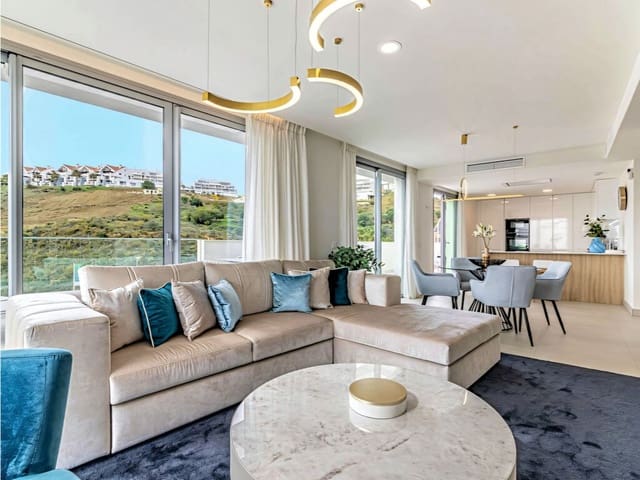 2 soverom Penthouse til salgs i La Cala de Mijas, Mijas med svømmebasseng garasje - € 895 000 (Ref: 9972913)