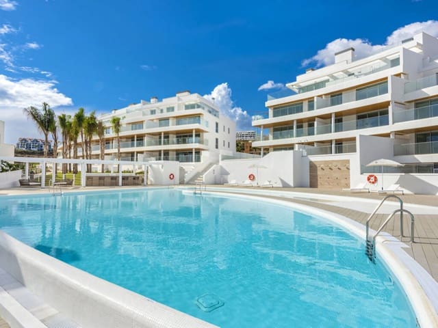 2 soverom Penthouse til salgs i La Cala de Mijas, Mijas med svømmebasseng garasje - € 895 000 (Ref: 9972913)