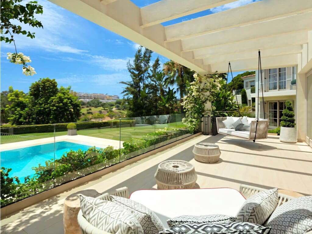 5 bedroom Villa for sale in Nueva Andalucia with pool garage - € 9,950,000 (Ref: 9976841)