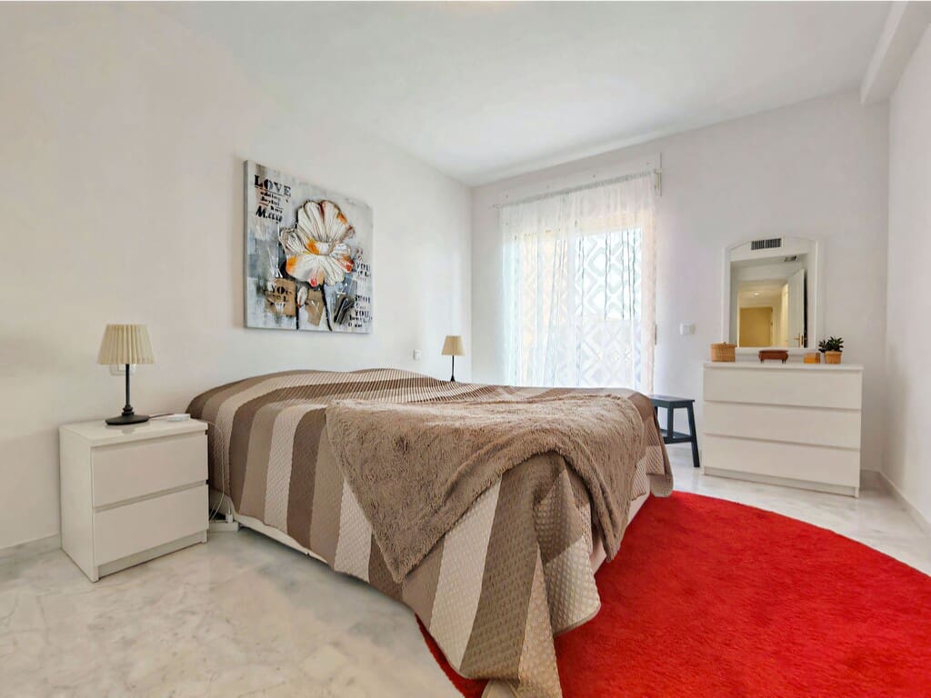 2 Zimmer Apartment zu verkaufen in La Reserva mit Pool Garage - 320.000 € (Ref: 9976842)