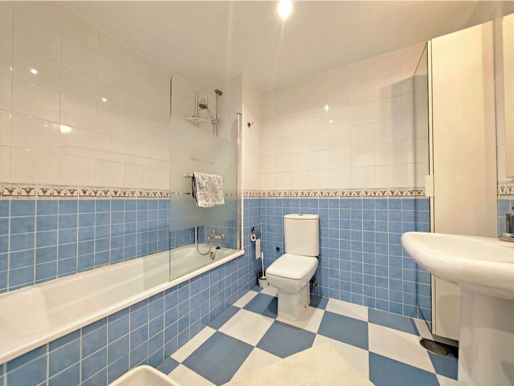 2 Zimmer Apartment zu verkaufen in La Reserva mit Pool Garage - 320.000 € (Ref: 9976842)