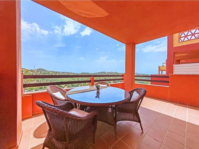 2 soveværelse Lejlighed til salg i La Reserva, Marbella med swimmingpool garage - € 320.000 (Ref: 9976842)