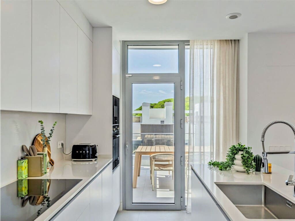 3 soverom Penthouse til salgs i Marbella med svømmebasseng garasje - € 1 495 000 (Ref: 9978410)