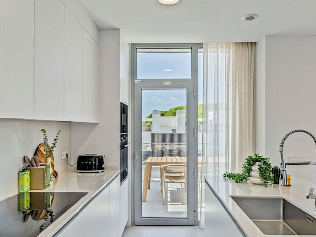 3 soverom Penthouse til salgs i Santa Clara, Marbella med svømmebasseng garasje - € 1 495 000 (Ref: 9978410)