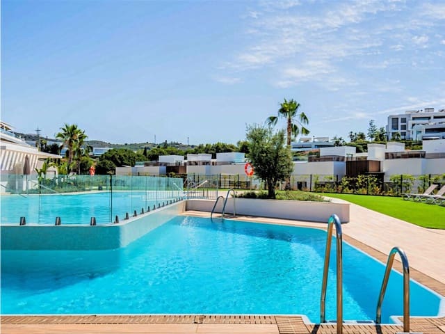 3 soverom Penthouse til salgs i Santa Clara, Marbella med svømmebasseng garasje - € 1 495 000 (Ref: 9978410)