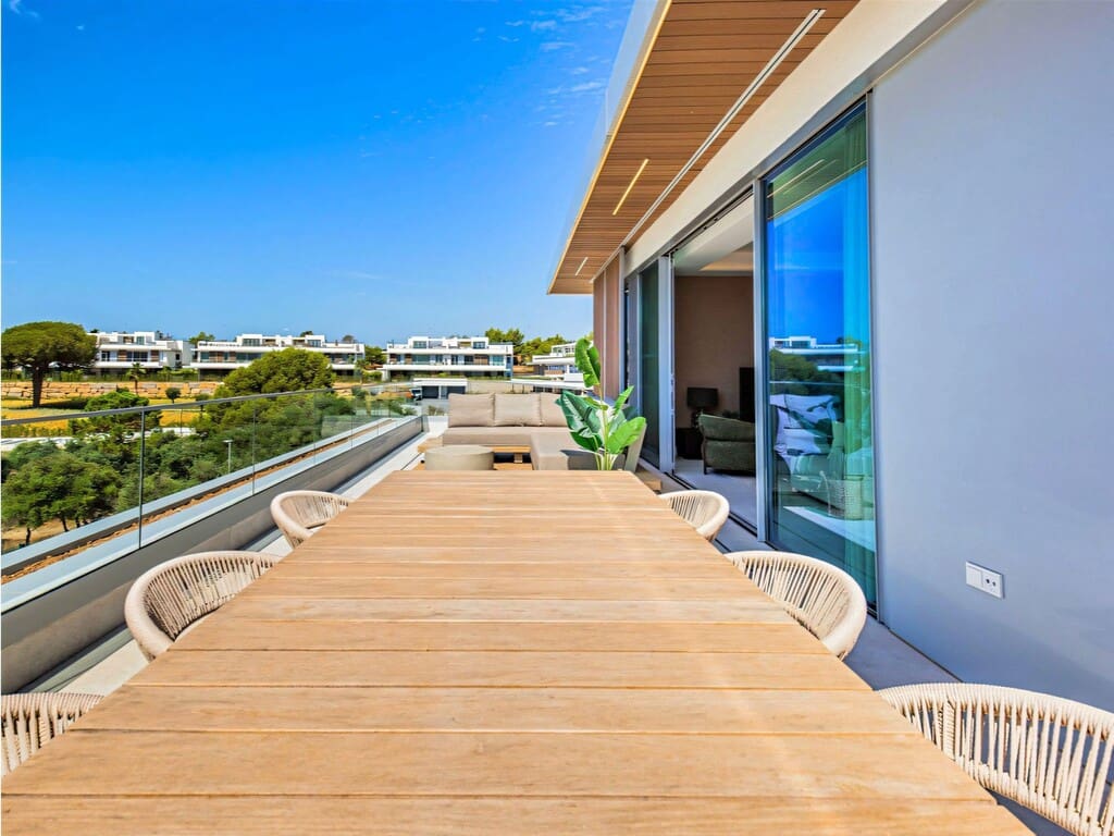 3 soverom Penthouse til salgs i Marbella med svømmebasseng garasje - € 1 495 000 (Ref: 9978410)