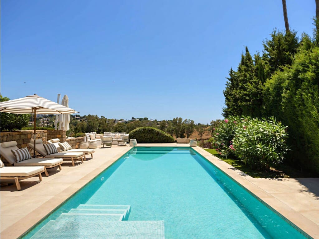 4 soveværelse Villa til salg i Benahavis med swimmingpool garage - € 2.095.000 (Ref: 9978411)