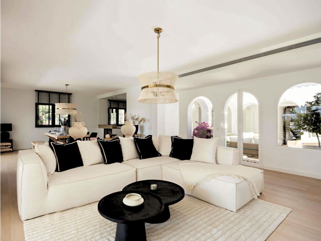 4 soveværelse Villa til salg i Benahavis med swimmingpool garage - € 2.095.000 (Ref: 9978411)