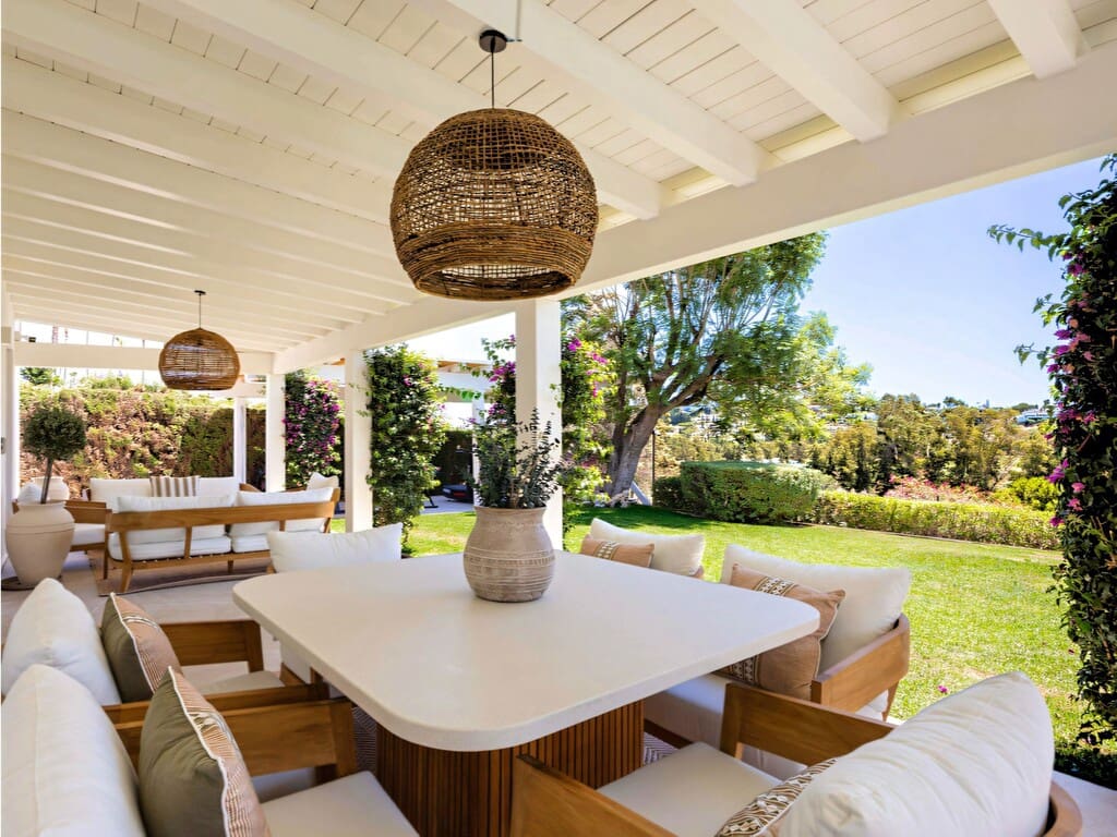 4 soveværelse Villa til salg i Benahavis med swimmingpool garage - € 2.095.000 (Ref: 9978411)