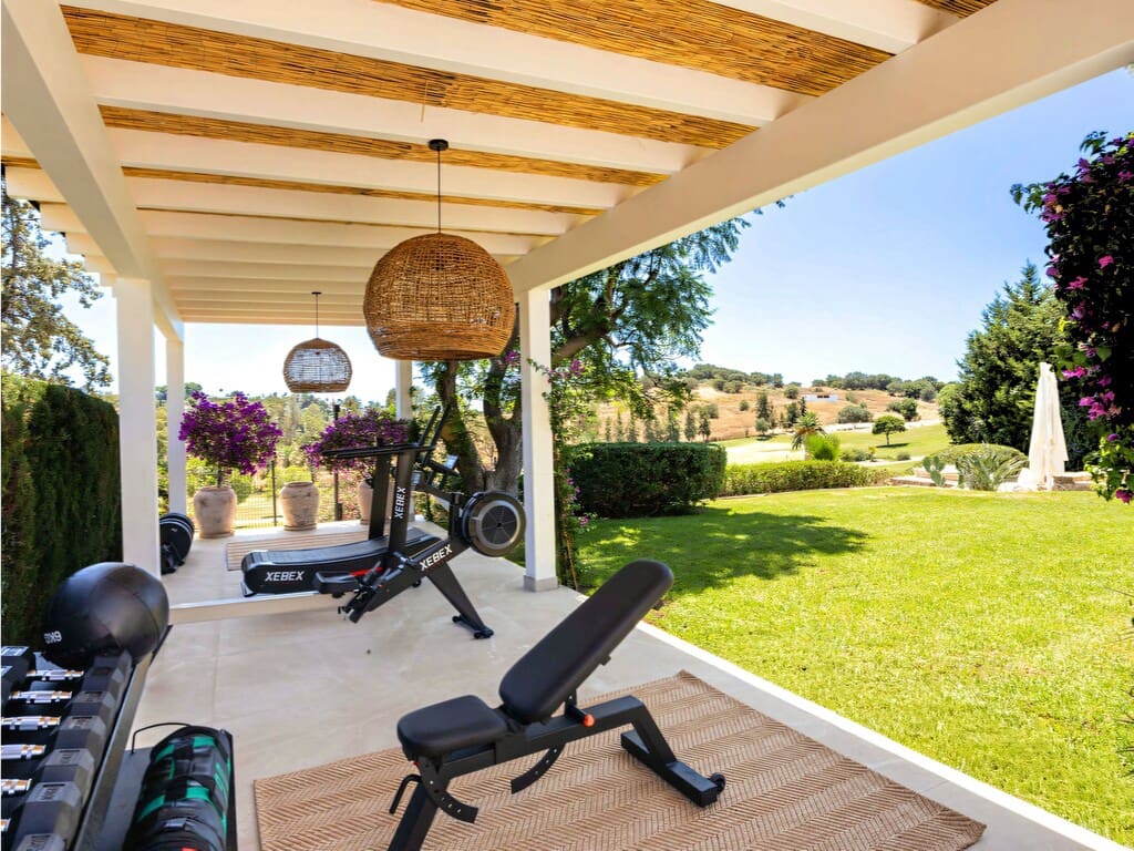 4 soveværelse Villa til salg i Benahavis med swimmingpool garage - € 2.095.000 (Ref: 9978411)