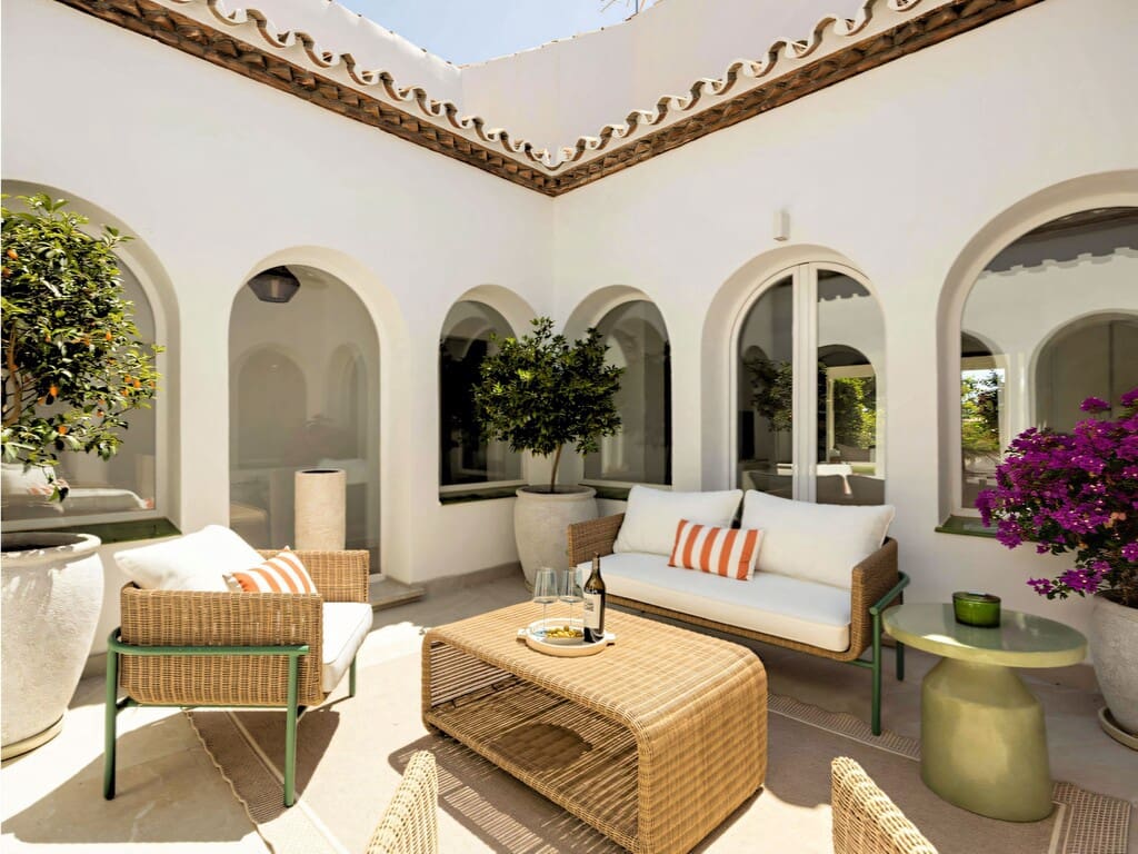 4 soveværelse Villa til salg i Benahavis med swimmingpool garage - € 2.095.000 (Ref: 9978411)