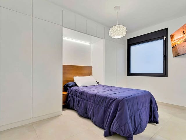 2 soveværelse Lejlighed til salg i Los Boliches , Fuengirola med swimmingpool - € 479.000 (Ref: 9978412)