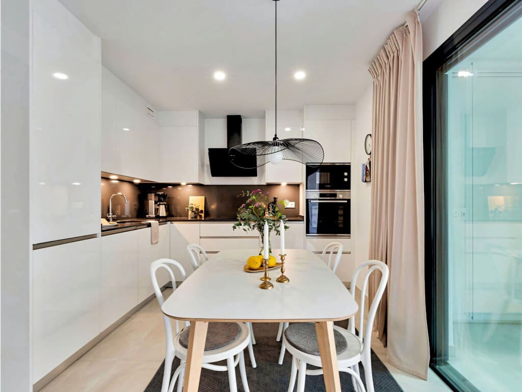 2 soverom Leilighet til salgs i Fuengirola med svømmebasseng - € 479 000 (Ref: 9978412)