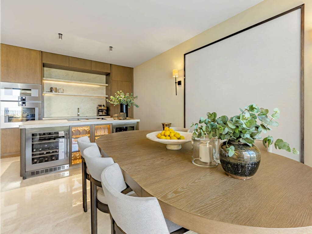 3 sypialnia Penthouse na sprzedaż w La Quinta z basenem garażem - 1 950 000 € (Ref: 9979517)