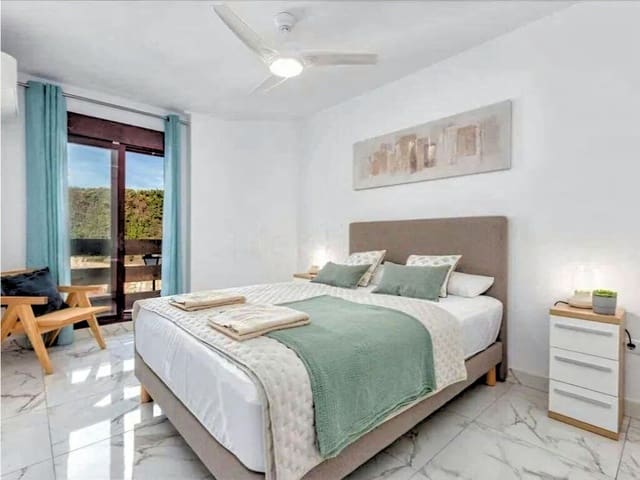 3 soverom Leilighet til salgs i Nueva Andalucia, Marbella med svømmebasseng garasje - € 549 000 (Ref: 9981843)