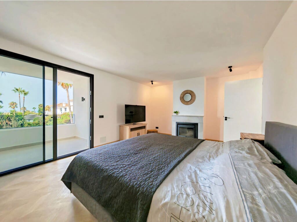 4 soverom Villa til salgs i Elviria med svømmebasseng garasje - € 2 450 000 (Ref: 9981845)