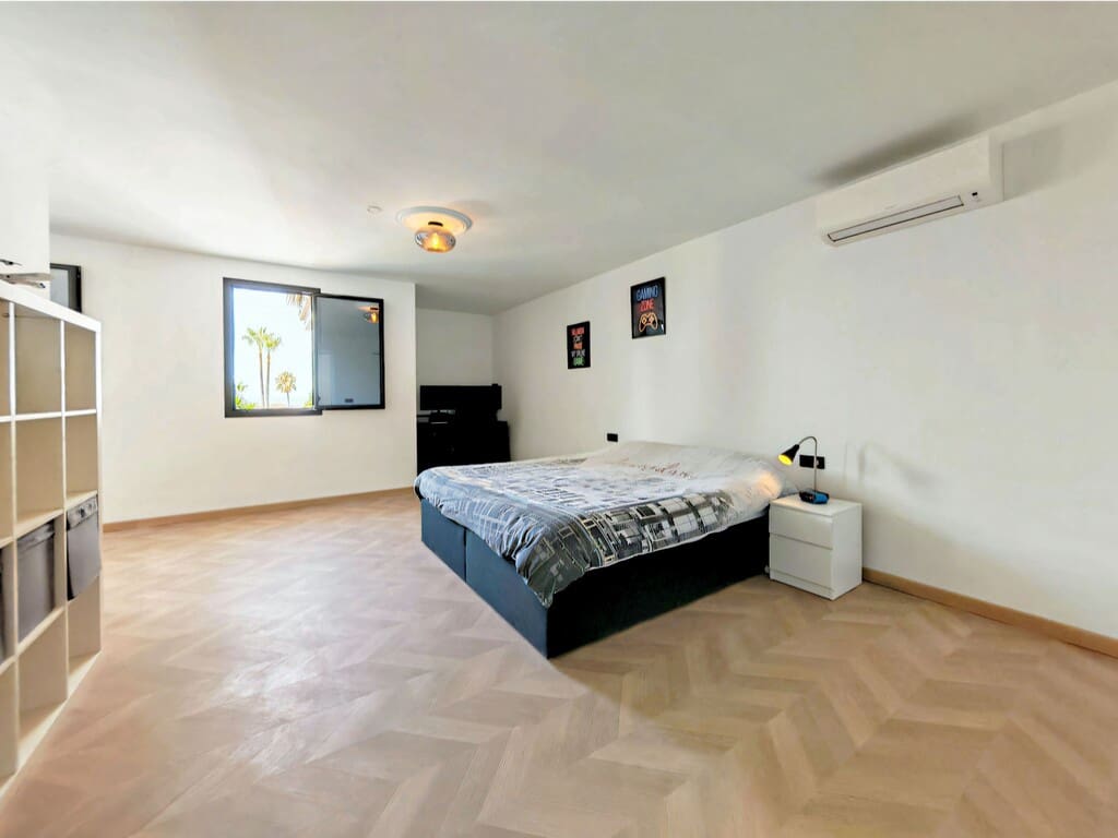 4 soverom Villa til salgs i Elviria med svømmebasseng garasje - € 2 450 000 (Ref: 9981845)