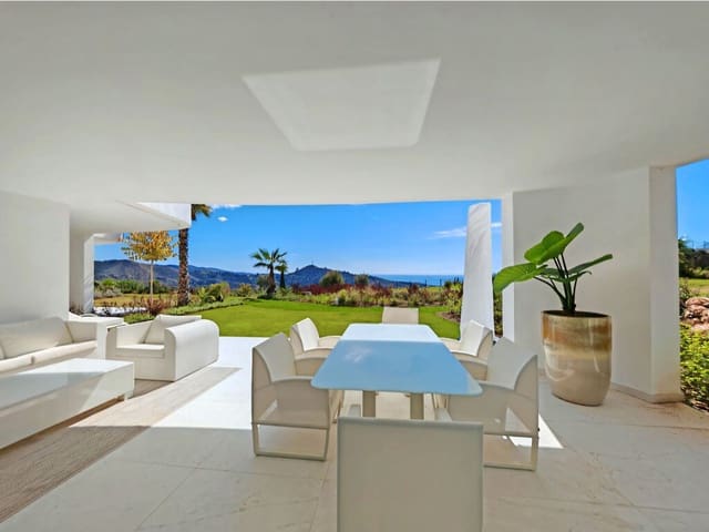 Apartamento de 3 habitaciones en Ojen en venta con piscina - 1.345.000 € (Ref: 9984475)