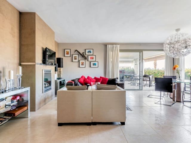 2 soverom Leilighet til salgs i Los Flamingos, Benahavís med svømmebasseng garasje - € 675 000 (Ref: 9984476)