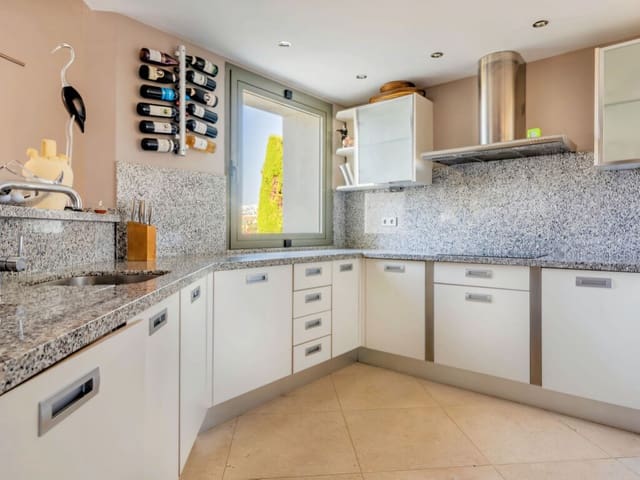2 soverom Leilighet til salgs i Los Flamingos, Benahavís med svømmebasseng garasje - € 675 000 (Ref: 9984476)