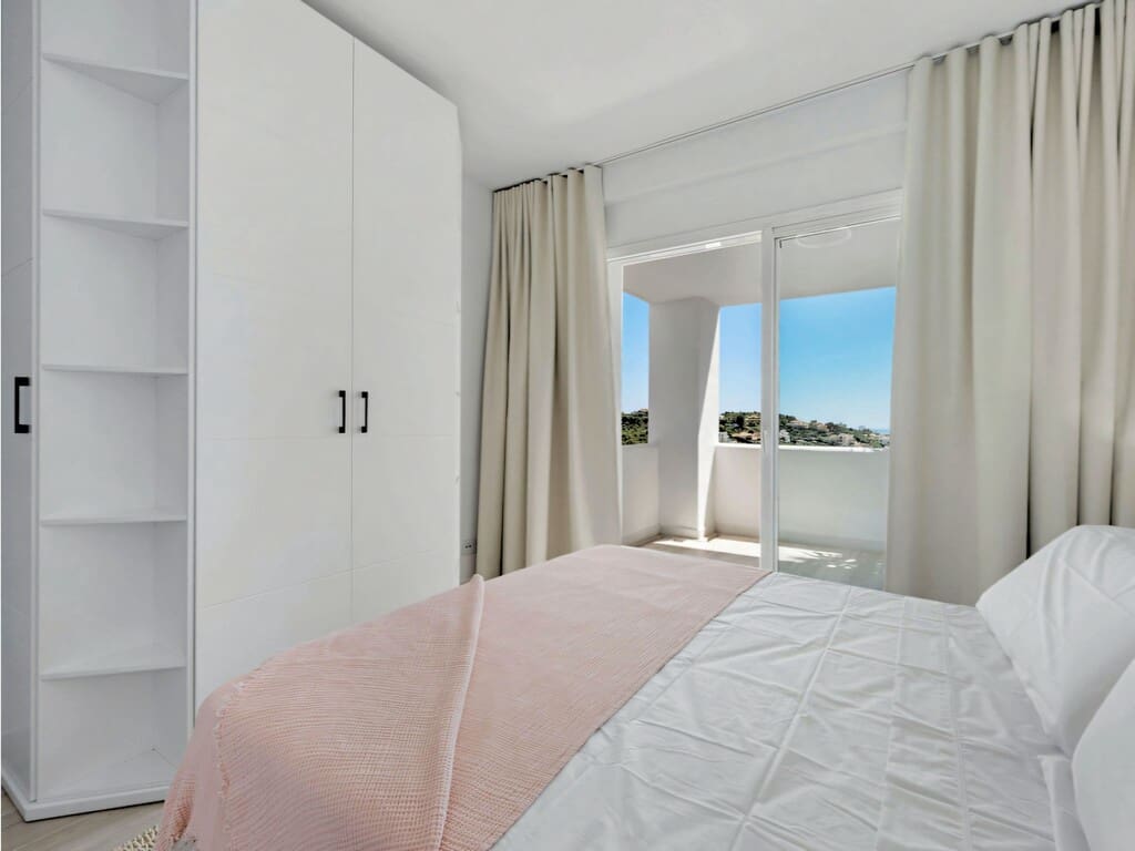 3 soverom Leilighet til salgs i La Quinta med svømmebasseng garasje - € 765 000 (Ref: 9990289)