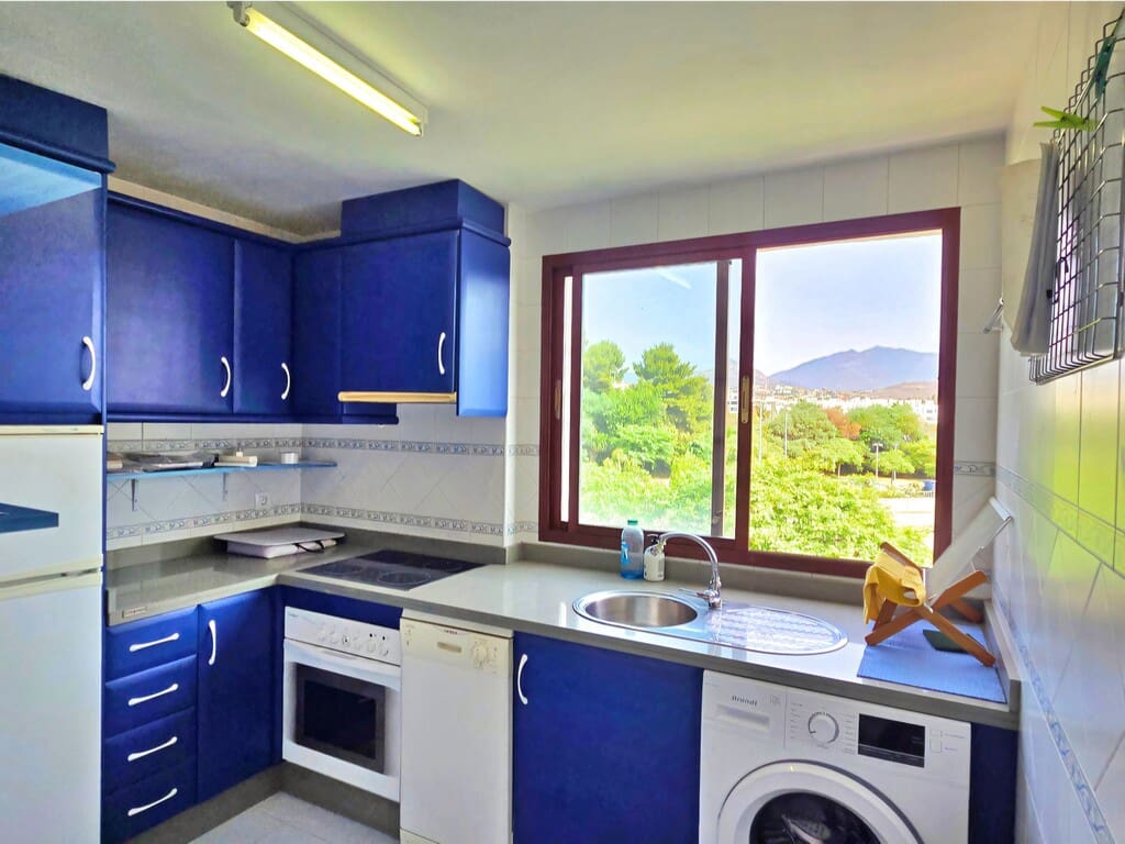 2 Zimmer Apartment zu verkaufen in Costalita mit Pool Garage - 480.000 € (Ref: 9990290)