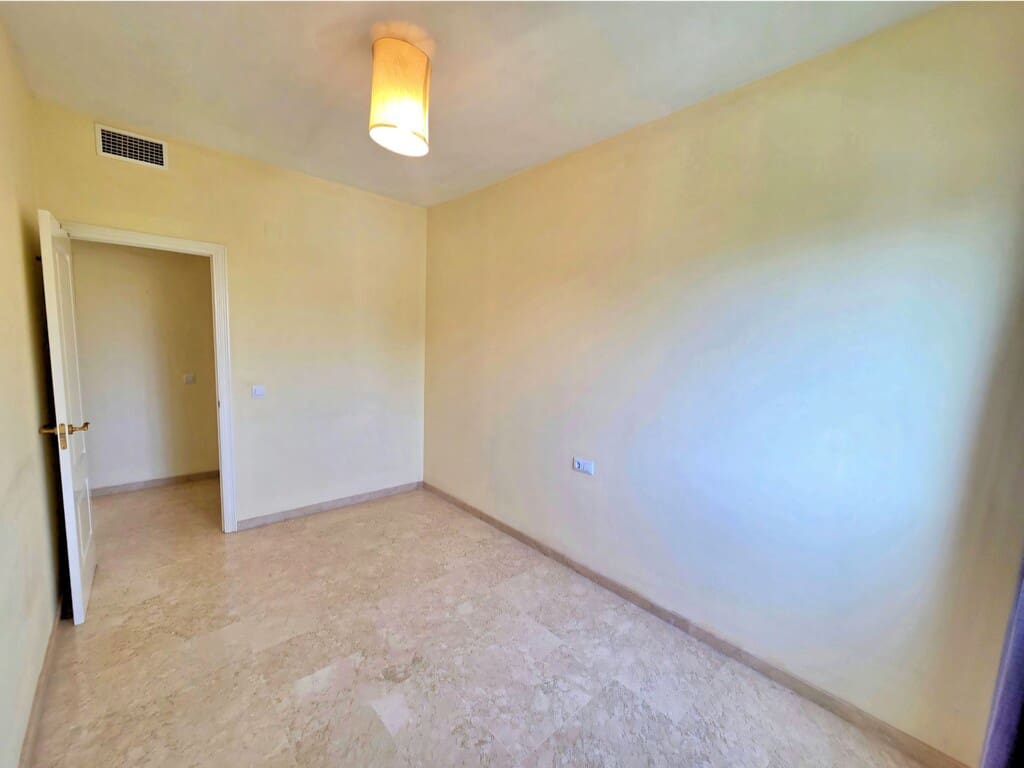 2 Zimmer Apartment zu verkaufen in Costalita mit Pool Garage - 480.000 € (Ref: 9990290)
