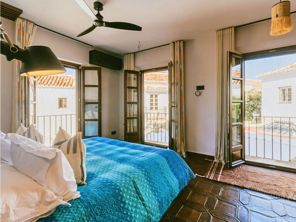 3 quarto Casa em Banda para venda em Golden Mile com piscina - 1 195 000 € (Ref: 9993870)